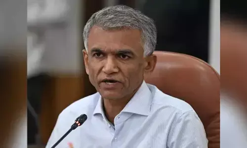 Bengaluru | ಆಗಸ್ಟ್ ಒಳಗಾಗಿ ಬಾಕಿ ಇರುವ ಪಾದಚಾರಿ ಮಾರ್ಗಗಳ ಒತ್ತುವರಿ ತೆರವುಗೊಳಿಸಿ: ಅಧಿಕಾರಿಗಳಿಗೆ ಸಚಿವ ಕೃಷ್ಣ ಬೈರೇಗೌಡ ಸೂಚನೆ