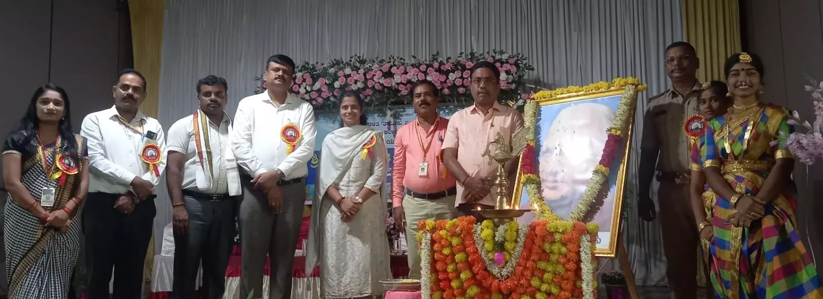 ಅರಸು ಸಾಮಾಜಿಕ ನ್ಯಾಯದ ಹರಿಕಾರ: ಎಸಿ ರಶ್ಮಿ ಎಸ್.ಆರ್. ಅರಸು ಸಾಮಾಜಿಕ ನ್ಯಾಯದ ಹರಿಕಾರ: ಎಸಿ ರಶ್ಮಿ ಎಸ್.ಆರ್.