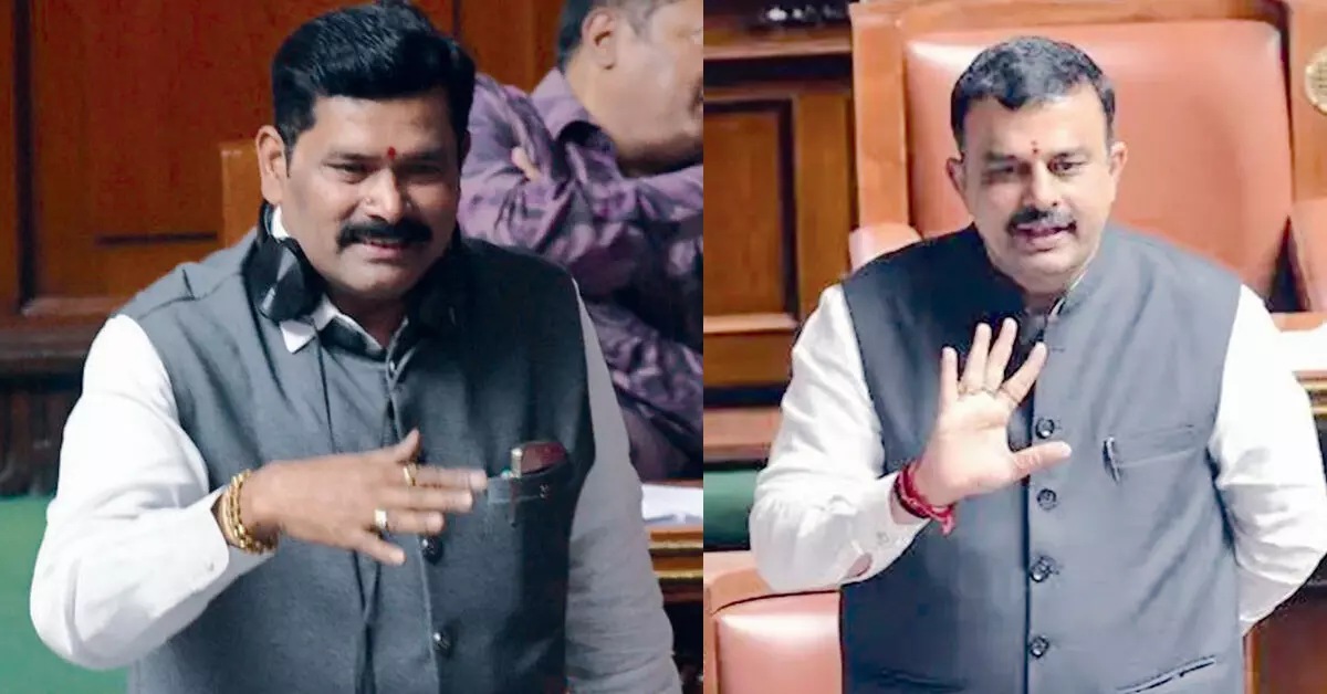ಸಾಮಾಜಿಕ-ಶೈಕ್ಷಣಿಕ ಸಮೀಕ್ಷೆ ವರದಿ ಅಂಗೀಕಾರ; ಅಡ್ಡಗೋಡೆ ಮೇಲೆ ದೀಪವಿಟ್ಟ ಸರಕಾರ ಸಾಮಾಜಿಕ-ಶೈಕ್ಷಣಿಕ ಸಮೀಕ್ಷೆ ವರದಿ ಅಂಗೀಕಾರ; ಅಡ್ಡಗೋಡೆ ಮೇಲೆ ದೀಪವಿಟ್ಟ ಸರಕಾರ
