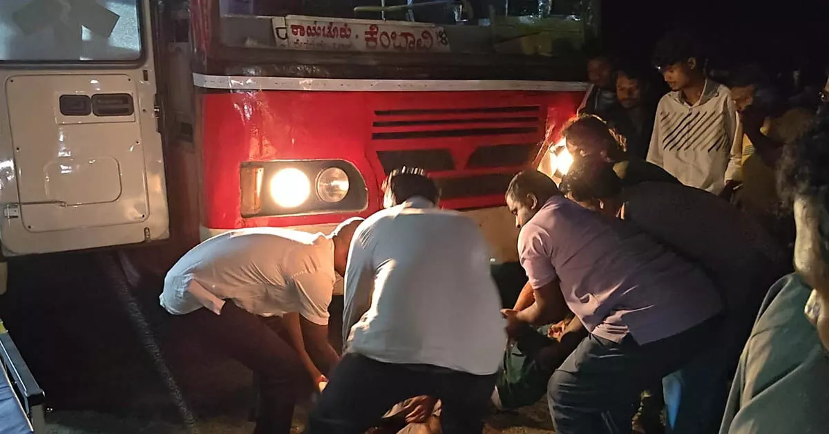 Raichur : ಜಾಲಹಳ್ಳಿಯಲ್ಲಿ ಸರಣಿ ರಸ್ತೆ ಅಪಘಾತ; ಇಬ್ಬರು ಮೃತ್ಯು Raichur : ಜಾಲಹಳ್ಳಿಯಲ್ಲಿ ಸರಣಿ ರಸ್ತೆ ಅಪಘಾತ; ಇಬ್ಬರು ಮೃತ್ಯು