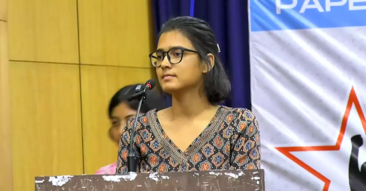 ಬಿಜೆಪಿಯಂತೆ ನಡೆದುಕೊಂಡರೆ ಕಾಂಗ್ರೆಸ್ ಸರಕಾರದ ವಿರುದ್ಧವೂ ಹೋರಾಟ : ನೇಹಾ ಬೋರಾ ಎಚ್ಚರಿಕೆ ಬಿಜೆಪಿಯಂತೆ ನಡೆದುಕೊಂಡರೆ ಕಾಂಗ್ರೆಸ್ ಸರಕಾರದ ವಿರುದ್ಧವೂ ಹೋರಾಟ : ನೇಹಾ ಬೋರಾ ಎಚ್ಚರಿಕೆ