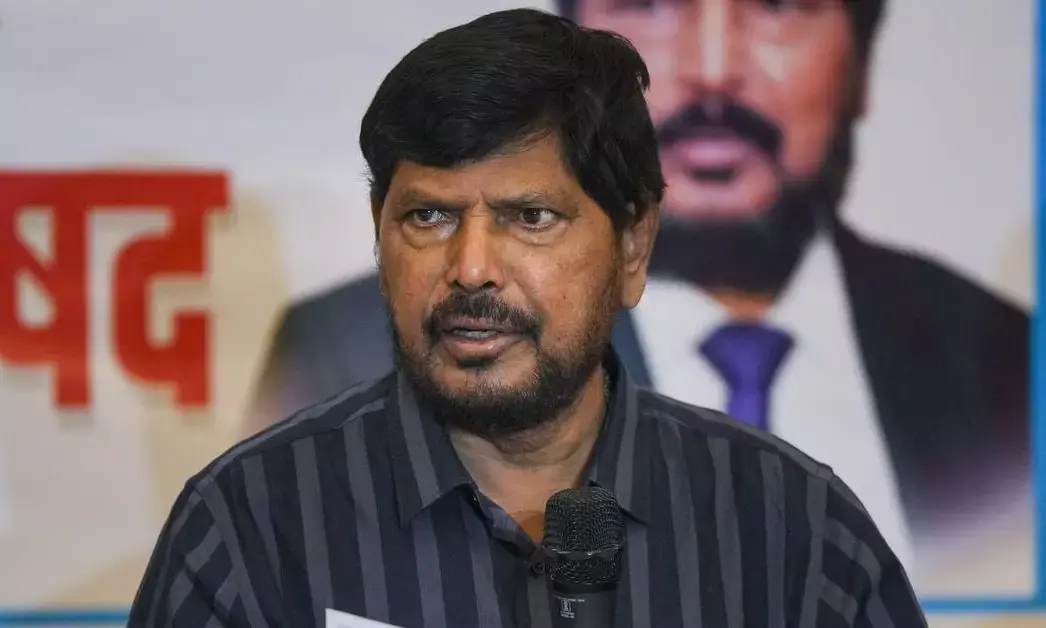 ಮೀಸಲಾತಿ ವಿರೋಧಿಸುವವರ ವಿರುದ್ದ ದೇಶದ್ರೋಹದ ಪ್ರಕರಣ ದಾಖಲಿಸಬೇಕು: ರಾಮದಾಸ್ ಅಠಾವಳೆ