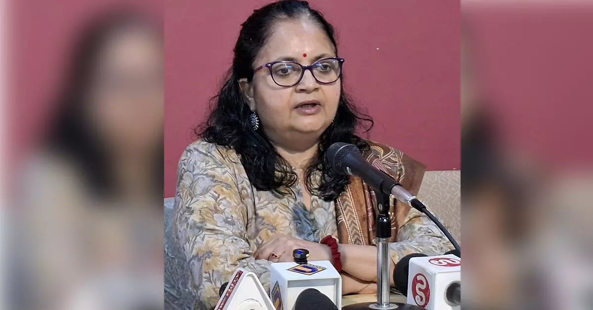 ಮತದಾರರ ಕರಡು ಪಟ್ಟಿ ಪ್ರಕಟ| ಉಡುಪಿ ಜಿಲ್ಲೆಯ 97,706 ಮಂದಿಗೆ ನೋಟೀಸು ಜಾರಿ: ಡಿಸಿ ಸ್ವರೂಪ ಟಿ.ಕೆ. ಮತದಾರರ ಕರಡು ಪಟ್ಟಿ ಪ್ರಕಟ| ಉಡುಪಿ ಜಿಲ್ಲೆಯ 97,706 ಮಂದಿಗೆ ನೋಟೀಸು ಜಾರಿ: ಡಿಸಿ ಸ್ವರೂಪ ಟಿ.ಕೆ.