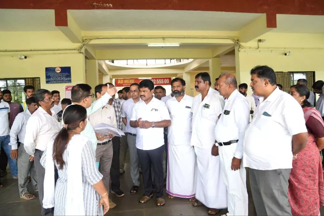 ಬೈಂದೂರು ರೈಲ್ವೇ ನಿಲ್ದಾಣದ ಸಮಗ್ರ ಅಭಿವೃದ್ಧಿಗೆ ಯತ್ನ: ಬಿ.ವೈ.ರಾಘವೇಂದ್ರ ಬೈಂದೂರು ರೈಲ್ವೇ ನಿಲ್ದಾಣದ ಸಮಗ್ರ ಅಭಿವೃದ್ಧಿಗೆ ಯತ್ನ: ಬಿ.ವೈ.ರಾಘವೇಂದ್ರ