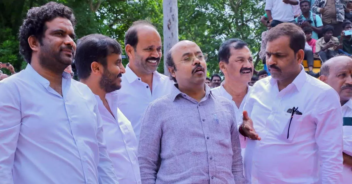 ಈ ಬಾರಿ ದಸರಾದಲ್ಲಿ ಕಂಬಳ: ಸಚಿವ ಡಾ.ಯತೀಂದ್ರ ಸಿದ್ಧರಾಮಯ್ಯ ಸ್ಪಷ್ಟನೆ ಈ ಬಾರಿ ದಸರಾದಲ್ಲಿ ಕಂಬಳ: ಸಚಿವ ಡಾ.ಯತೀಂದ್ರ ಸಿದ್ಧರಾಮಯ್ಯ ಸ್ಪಷ್ಟನೆ