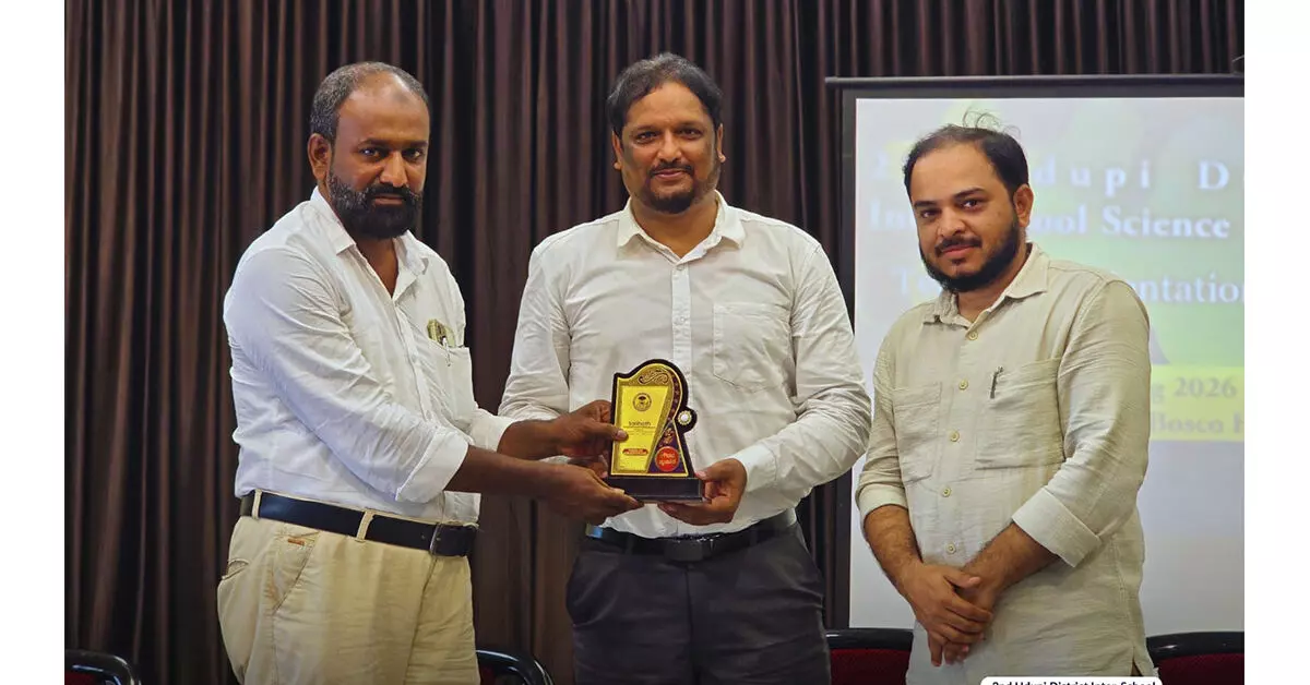 ಉಡುಪಿಯ ತಾಜಾ ನೀರಿನ ಮೀನುಗಳಲ್ಲಿ ಮೈಕ್ರೋಪ್ಲಾಸ್ಟಿಕ್ ಪತ್ತೆ: ಅಬ್ದುಲ್ಲಾ ಜಾವೇದ್ ಉಡುಪಿಯ ತಾಜಾ ನೀರಿನ ಮೀನುಗಳಲ್ಲಿ ಮೈಕ್ರೋಪ್ಲಾಸ್ಟಿಕ್ ಪತ್ತೆ: ಅಬ್ದುಲ್ಲಾ ಜಾವೇದ್