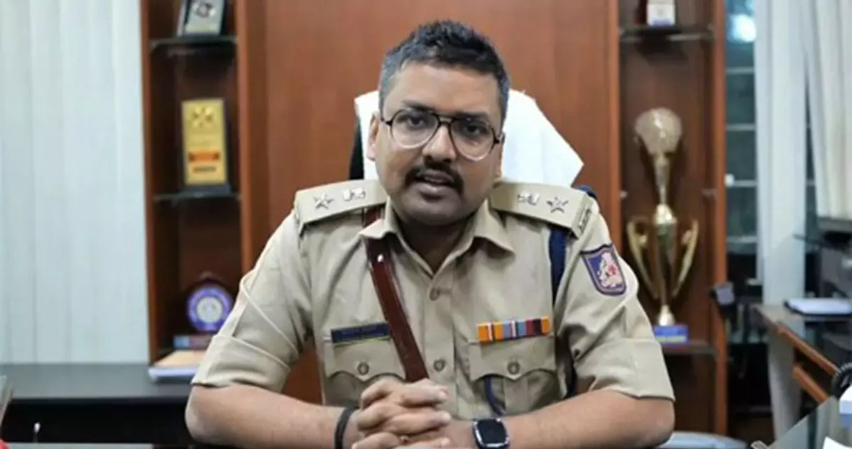 ಉಡುಪಿ ಜಿಲ್ಲೆಯಲ್ಲಿ 8 ತಿಂಗಳಲ್ಲಿ 8 ಕೊಲೆ ಪ್ರಕರಣ ದಾಖಲು: ಎಸ್ಪಿ ಹರಿರಾಂ ಶಂಕರ್ ಉಡುಪಿ ಜಿಲ್ಲೆಯಲ್ಲಿ 8 ತಿಂಗಳಲ್ಲಿ 8 ಕೊಲೆ ಪ್ರಕರಣ ದಾಖಲು: ಎಸ್ಪಿ ಹರಿರಾಂ ಶಂಕರ್