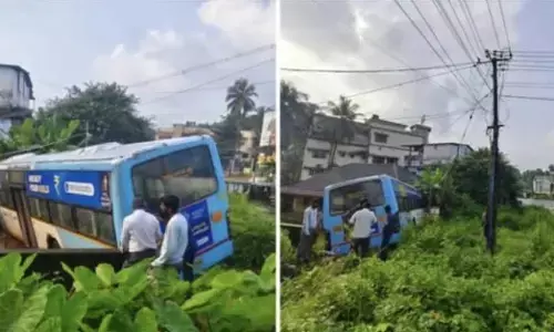 ಪುತ್ತೂರು: ಬ್ರೇಕ್ ಫೇಲ್‌ ಆಗಿ ಮನೆಯ ಕಾಂಪೌಂಡ್‌ಗೆ ಢಿಕ್ಕಿ ಹೊಡೆದ ಕೆಎಸ್ಸಾರ್ಟಿಸಿ ಬಸ್