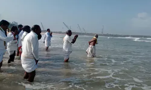 Surathkal | ಹೊಸಬೆಟ್ಟು ಮೊಗವೀರ ಸಂಘದಿಂದ ವಿಶೇಷ ಸಮುದ್ರ ಪೂಜೆ