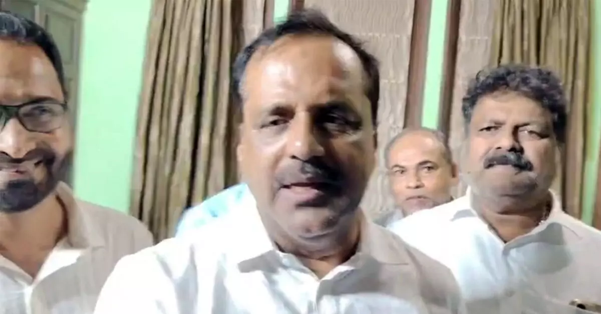 ಭಟ್ಕಳ ತಾಲೂಕು ಆಸ್ಪತ್ರೆಯಲ್ಲಿ ತಾಯಿ–ಮಗು ಚಿಕಿತ್ಸೆಗೆ ಪ್ರತ್ಯೇಕ ಘಟಕ: ಸಚಿವ ಯು.ಟಿ.ಖಾದರ್ ಭಟ್ಕಳ ತಾಲೂಕು ಆಸ್ಪತ್ರೆಯಲ್ಲಿ ತಾಯಿ–ಮಗು ಚಿಕಿತ್ಸೆಗೆ ಪ್ರತ್ಯೇಕ ಘಟಕ: ಸಚಿವ ಯು.ಟಿ.ಖಾದರ್