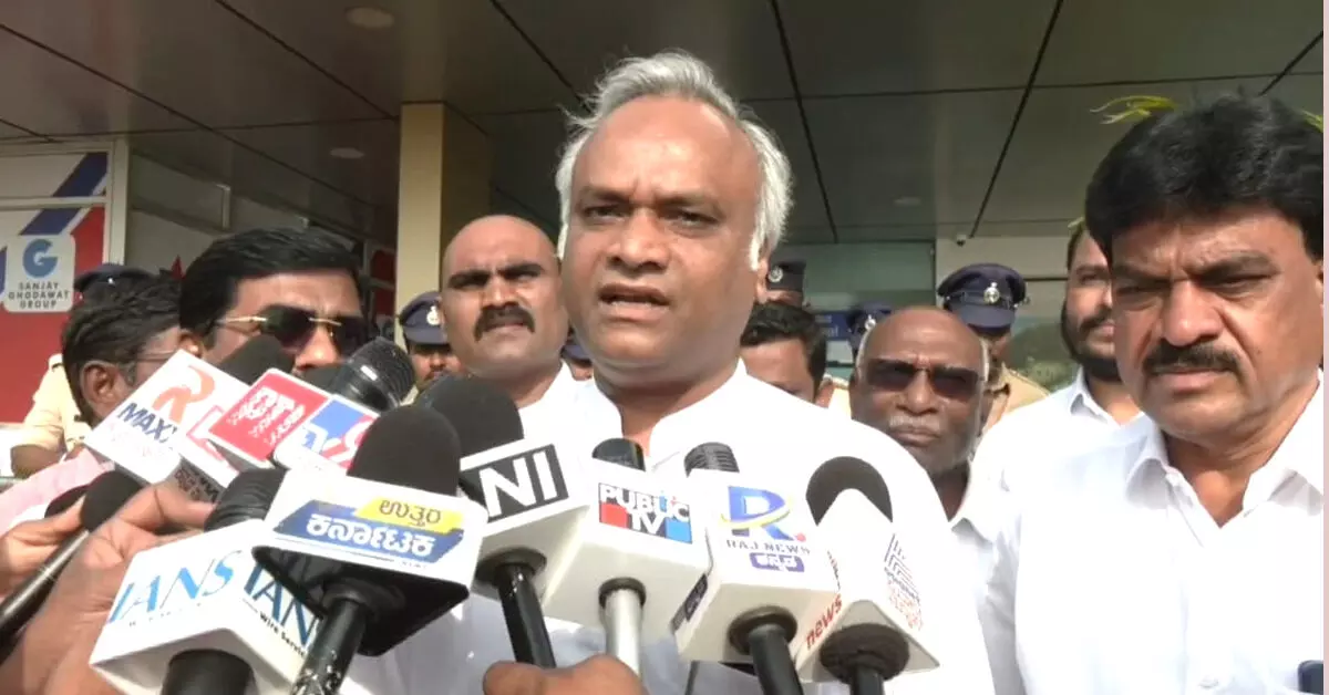 ಕೆಪಿಎಸ್ ಸಿ ಹಗರಣದಲ್ಲಿನ ಪಾಲಿನ ಬಗ್ಗೆ ಬಿಜೆಪಿ ಪಾದಯಾತ್ರೆ ಮಾಡಲಿ: ಪ್ರಿಯಾಂಕ್ ಖರ್ಗೆ ಕೆಪಿಎಸ್ ಸಿ ಹಗರಣದಲ್ಲಿನ ಪಾಲಿನ ಬಗ್ಗೆ ಬಿಜೆಪಿ ಪಾದಯಾತ್ರೆ ಮಾಡಲಿ: ಪ್ರಿಯಾಂಕ್ ಖರ್ಗೆ