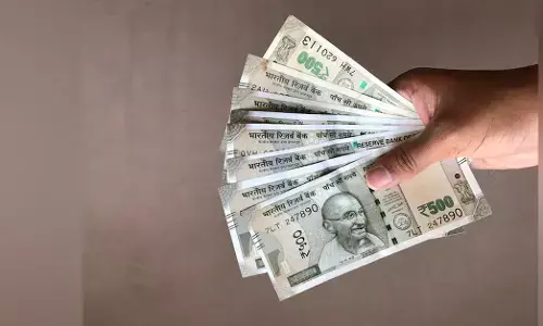 Uttar Pradesh |  PNB ನಗದು ಭಂಡಾರದಲ್ಲಿ 7.4 ಕೋಟಿ ರೂ. ಅಸಲಿ ನೋಟುಗಳ ಬದಲು ನಕಲಿ ನೋಟುಗಳು ಪತ್ತೆ