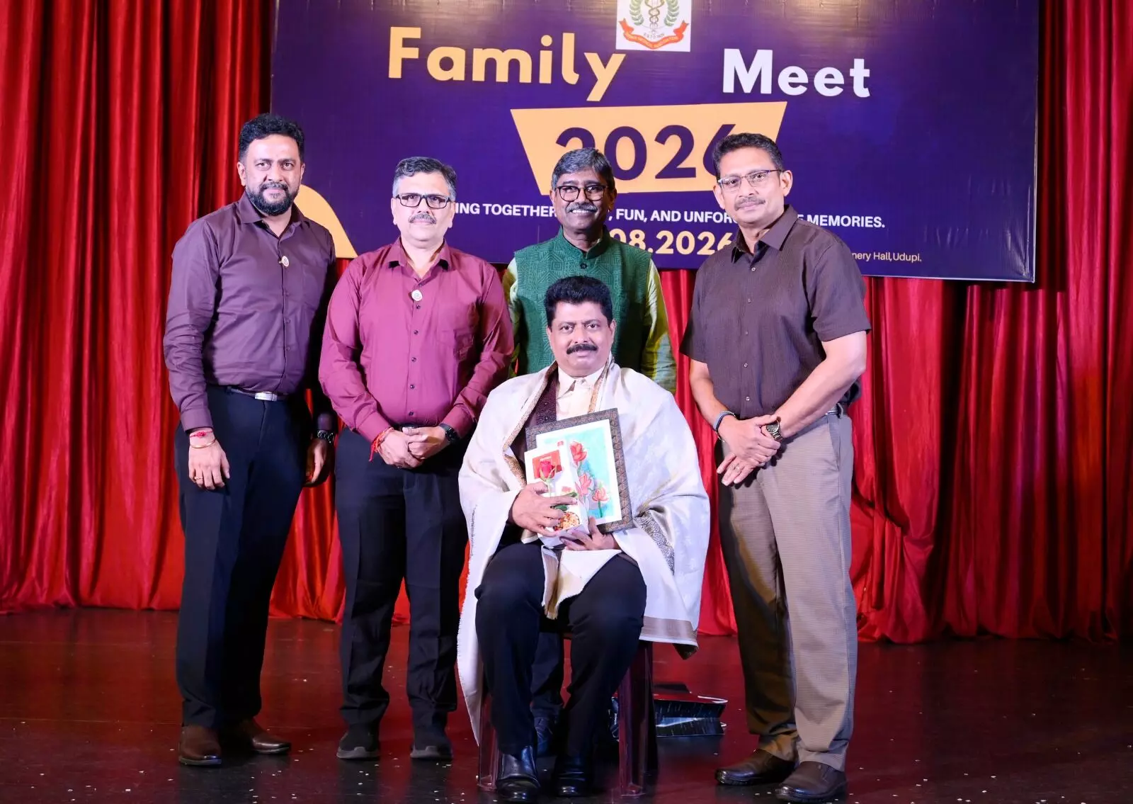 ವೈದ್ಯರಿಂದ ಕುಟುಂಬ ಸಮ್ಮಿಲನ, ಪ್ರತಿಭಾ ಪ್ರದರ್ಶನ ವೈದ್ಯರಿಂದ ಕುಟುಂಬ ಸಮ್ಮಿಲನ, ಪ್ರತಿಭಾ ಪ್ರದರ್ಶನ