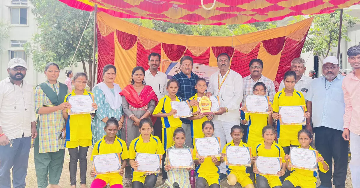 ವಾಡಿ ವಲಯ ಮಟ್ಟದ ಕ್ರೀಡಾಕೂಟದಲ್ಲಿ ಹಲಕರ್ಟಿ ಬಸವೇಶ್ವರ ಶಾಲೆ ವಿದ್ಯಾರ್ಥಿಗಳ ಸಾಧನೆ ವಾಡಿ ವಲಯ ಮಟ್ಟದ ಕ್ರೀಡಾಕೂಟದಲ್ಲಿ ಹಲಕರ್ಟಿ ಬಸವೇಶ್ವರ ಶಾಲೆ ವಿದ್ಯಾರ್ಥಿಗಳ ಸಾಧನೆ