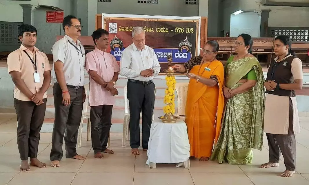 ಯಕ್ಷಗಾನ ಸರ್ಟಿಫಿಕೇಟ್ ಕೋರ್ಸ್ ಉದ್ಘಾಟನೆ ಯಕ್ಷಗಾನ ಸರ್ಟಿಫಿಕೇಟ್ ಕೋರ್ಸ್ ಉದ್ಘಾಟನೆ