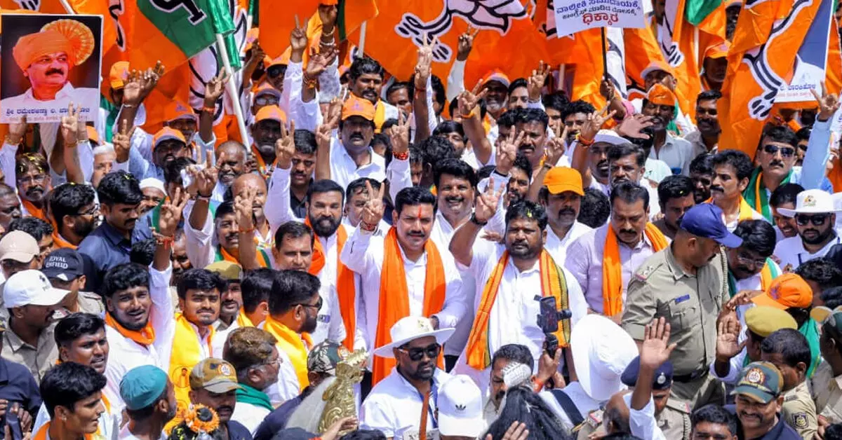 ʼಇದು ಗ್ಯಾರಂಟಿ ಸರಕಾರ ಅಲ್ಲ, ಜಾಹೀರಾತು ಸರಕಾರʼ : ಕಾಂಗ್ರೆಸ್ ವಿರುದ್ಧ ವಿಜಯೇಂದ್ರ ವಾಗ್ದಾಳಿ ʼಇದು ಗ್ಯಾರಂಟಿ ಸರಕಾರ ಅಲ್ಲ, ಜಾಹೀರಾತು ಸರಕಾರʼ : ಕಾಂಗ್ರೆಸ್ ವಿರುದ್ಧ ವಿಜಯೇಂದ್ರ ವಾಗ್ದಾಳಿ