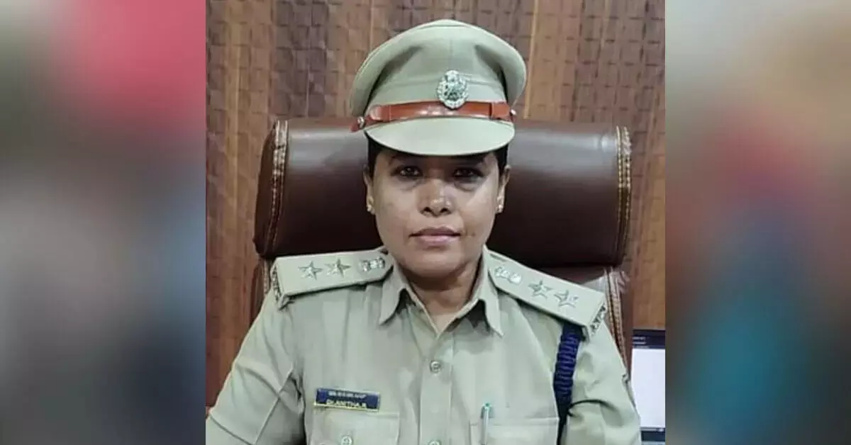 ಕಲಬುರಗಿ ಕೇಂದ್ರ ಕಾರಾಗೃಹದ ಮುಖ್ಯ ಅಧೀಕ್ಷಕಿಯಾಗಿದ್ದ ಡಾ.ಅನಿತಾ ಆರ್. ಅಮಾನತು ಕಲಬುರಗಿ ಕೇಂದ್ರ ಕಾರಾಗೃಹದ ಮುಖ್ಯ ಅಧೀಕ್ಷಕಿಯಾಗಿದ್ದ ಡಾ.ಅನಿತಾ ಆರ್. ಅಮಾನತು
