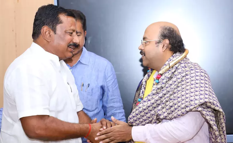 ಅಹಿಂದ ಒಗ್ಗಟ್ಟಿನಿಂದ ಮಾತ್ರ ಶೋಷಣೆಮುಕ್ತ ಸಮಾಜ ನಿರ್ಮಾಣ ಸಾಧ್ಯ : ಯತೀಂದ್ರ ಸಿದ್ದರಾಮಯ್ಯ ಅಹಿಂದ ಒಗ್ಗಟ್ಟಿನಿಂದ ಮಾತ್ರ ಶೋಷಣೆಮುಕ್ತ ಸಮಾಜ ನಿರ್ಮಾಣ ಸಾಧ್ಯ : ಯತೀಂದ್ರ ಸಿದ್ದರಾಮಯ್ಯ