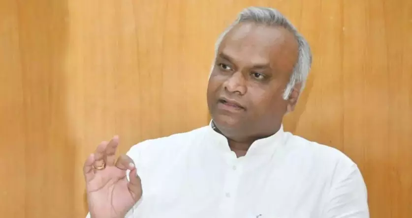 ‘ಭಾರತ ಬುದ್ಧನ ನಾಡು’ ಎಂದ ಮೋಹನ್ ಭಾಗವತ್; ಸಾವರ್ಕರ್ ನಿಲುವು ನೆನಪಿಸಿದ ಪ್ರಿಯಾಂಕ್ ಖರ್ಗೆ ‘ಭಾರತ ಬುದ್ಧನ ನಾಡು’ ಎಂದ ಮೋಹನ್ ಭಾಗವತ್; ಸಾವರ್ಕರ್ ನಿಲುವು ನೆನಪಿಸಿದ ಪ್ರಿಯಾಂಕ್ ಖರ್ಗೆ