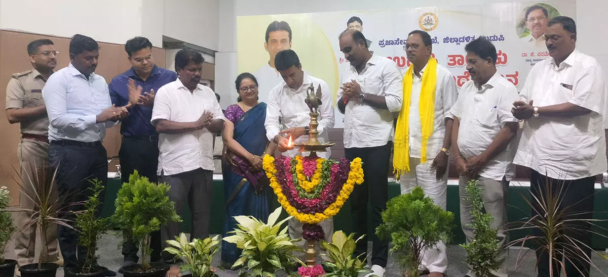 ಜನರಿದ್ದಲ್ಲಿಗೆ ತೆರಳಿ ಸಮಸ್ಯೆಗಳ ಪರಿಹಾರ ಸರಕಾರದ ಉದ್ದೇಶ: ಸಚಿವ ರಿಝ್ವಾನ್ ಅರ್ಷದ್ ಜನರಿದ್ದಲ್ಲಿಗೆ ತೆರಳಿ ಸಮಸ್ಯೆಗಳ ಪರಿಹಾರ ಸರಕಾರದ ಉದ್ದೇಶ: ಸಚಿವ ರಿಝ್ವಾನ್ ಅರ್ಷದ್