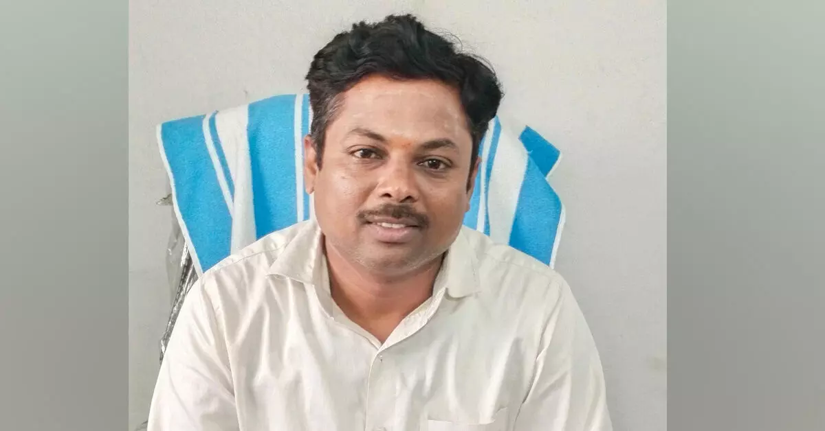 ವಡಿಗೇರಾ | ಬರದ ಸಂಕಷ್ಟಕ್ಕೆ ಗೂಳೆ ಹೋಗಬೇಡಿ, ಊರಲ್ಲೇ 125 ದಿನ ಉದ್ಯೋಗ ಪಡೆಯಿರಿ : ಶಶಿಧರ ಹಿರೇಮಠ ವಡಿಗೇರಾ | ಬರದ ಸಂಕಷ್ಟಕ್ಕೆ ಗೂಳೆ ಹೋಗಬೇಡಿ, ಊರಲ್ಲೇ 125 ದಿನ ಉದ್ಯೋಗ ಪಡೆಯಿರಿ : ಶಶಿಧರ ಹಿರೇಮಠ