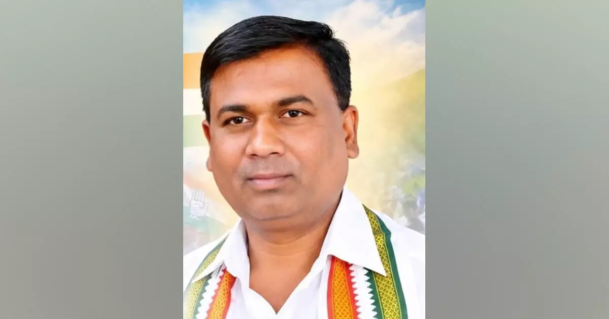 ಬಳ್ಳಾರಿ ಜಿಲ್ಲಾ ಗ್ರಾಮೀಣ ಕಾಂಗ್ರೆಸ್ ಅಧ್ಯಕ್ಷರಾಗಿ ಕೆ. ಮಲ್ಲಿಕಾರ್ಜುನ ಆಯ್ಕೆ ಬಳ್ಳಾರಿ ಜಿಲ್ಲಾ ಗ್ರಾಮೀಣ ಕಾಂಗ್ರೆಸ್ ಅಧ್ಯಕ್ಷರಾಗಿ ಕೆ. ಮಲ್ಲಿಕಾರ್ಜುನ ಆಯ್ಕೆ