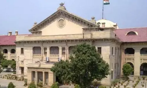 ಸಂದೇಶವಾಹಕನನ್ನೇ ಹತ್ಯೆ ಮಾಡುವ ರೀತಿಯಲ್ಲಿದೆ| ಲಕ್ನೋದ ಸರಕಾರಿ ಶಾಲೆಯ ದುಸ್ಥಿತಿ ಕುರಿತು ವರದಿ ಮಾಡಿದ್ದ ಪತ್ರಕರ್ತನ ವಿರುದ್ಧದ FIRಗೆ ಅಲಹಾಬಾದ್ ಹೈಕೋರ್ಟ್ ತಡೆ