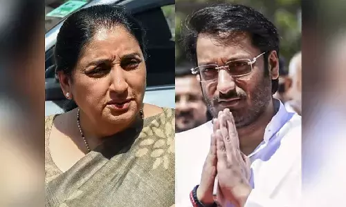 ’ಉಪಮುಖ್ಯಮಂತ್ರಿಯ ಮಗನನ್ನು ಆರೋಪಿಯನ್ನಾಗಿ ಏಕೆ ಹೆಸರಿಸಿಲ್ಲ? ’ : ಮುಂಢ್ವಾ ಭೂ ಹಗರಣ ಪ್ರಕರಣದಲ್ಲಿ DGP ಗೆ ವಿವರಣೆ ಕೇಳಿದ ಬಾಂಬೆ ಹೈಕೋರ್ಟ್