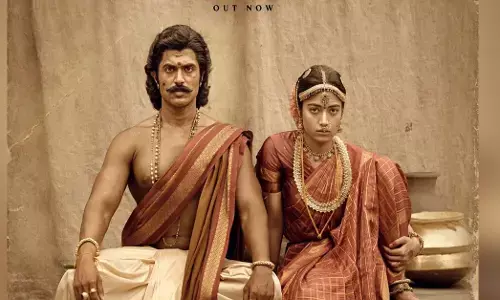 ವಿಜಯ್ ದೇವರಕೊಂಡ ನಟನೆಯ ‘ರಣಬಾಲಿ’ ಚಿತ್ರದ ಟೀಸರ್ ಬಿಡುಗಡೆ; ಕ್ಷಾಮದ ನಡುವೆ ಬ್ರಿಟಿಷ್ ಆಡಳಿತದ ವಿರುದ್ಧ ಸೆಟೆದೆದ್ದ ಯುವಕನ ಕತೆ!