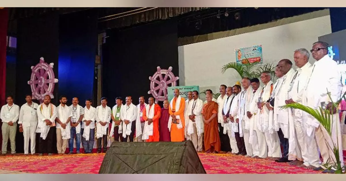 Raichur | ಬುದ್ಧನ ಪ್ರೀತಿ, ಮೈತ್ರಿಯ ಸಂದೇಶ ಇಂದಿನ ಸಮಾಜಕ್ಕೆ ಅಗತ್ಯ: ಪುರುಷೋತ್ತಮ Raichur | ಬುದ್ಧನ ಪ್ರೀತಿ, ಮೈತ್ರಿಯ ಸಂದೇಶ ಇಂದಿನ ಸಮಾಜಕ್ಕೆ ಅಗತ್ಯ: ಪುರುಷೋತ್ತಮ