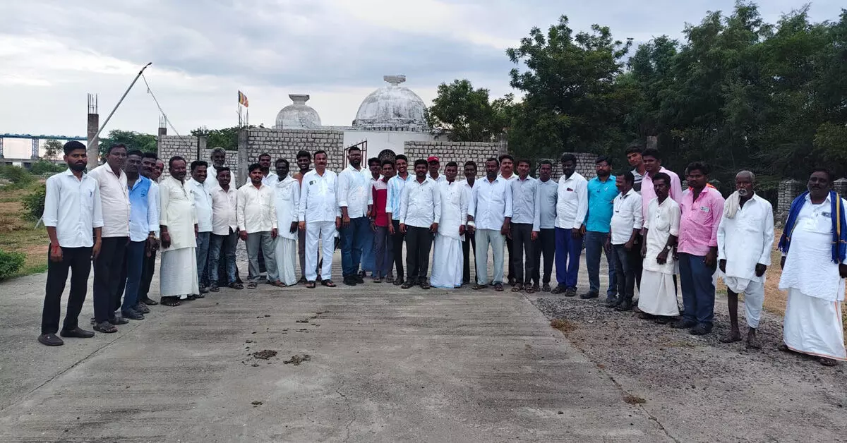 ವಾಡಿ | ಅ.5ರಿಂದ ಧಮ್ಮಯಾತ್ರೆ; ನ.1ರಂದು ಸನ್ನತ್ತಿಯಲ್ಲಿ 70ನೇ ಬೃಹತ್ ಧಮ್ಮದೀಕ್ಷಾ ಸಮಾರಂಭ ವಾಡಿ | ಅ.5ರಿಂದ ಧಮ್ಮಯಾತ್ರೆ; ನ.1ರಂದು ಸನ್ನತ್ತಿಯಲ್ಲಿ 70ನೇ ಬೃಹತ್ ಧಮ್ಮದೀಕ್ಷಾ ಸಮಾರಂಭ