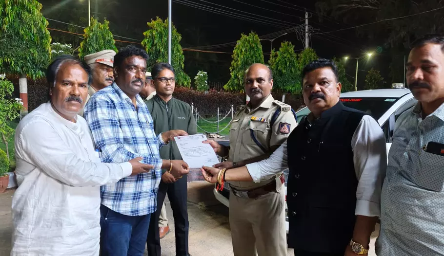 ಟಿ.ನರಸೀಪುರದಲ್ಲಿ ಸೆ.18 ರಂದು ʼಸಂವಿಧಾನ ಸೌಹಾರ್ದ ರಥಯಾತ್ರೆʼ : ಎನ್.ಭಾಸ್ಕರ್ ಟಿ.ನರಸೀಪುರದಲ್ಲಿ ಸೆ.18 ರಂದು ʼಸಂವಿಧಾನ ಸೌಹಾರ್ದ ರಥಯಾತ್ರೆʼ : ಎನ್.ಭಾಸ್ಕರ್