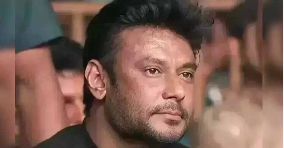 ಪ್ರದೂಷ್ ಮಾಫಿ ಸಾಕ್ಷಿಯಾಗಿ ಪರಿಗಣಿಸಿ ಹೊಸದಾಗಿ ಆದೇಶ ಹೊರಡಿಸಿದ ಬೆಂಗಳೂರಿನ ಸೆಷನ್ಸ್ ನ್ಯಾಯಾಲಯ; ದರ್ಶನ್ ಮನವಿ ತಿರಸ್ಕೃತ ಪ್ರದೂಷ್ ಮಾಫಿ ಸಾಕ್ಷಿಯಾಗಿ ಪರಿಗಣಿಸಿ ಹೊಸದಾಗಿ ಆದೇಶ ಹೊರಡಿಸಿದ ಬೆಂಗಳೂರಿನ ಸೆಷನ್ಸ್ ನ್ಯಾಯಾಲಯ; ದರ್ಶನ್ ಮನವಿ ತಿರಸ್ಕೃತ