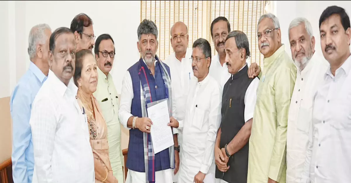 ಯುಪಿಎಸ್ಸಿ ನಿಯಮಾವಳಿ ಕೆಪಿಎಸ್ಸಿಯಲ್ಲಿ ಸೇರಿಸಲು ಸಿಎಂಗೆ ಕಾಂಗ್ರೆಸ್ ಮನವಿ ಯುಪಿಎಸ್ಸಿ ನಿಯಮಾವಳಿ ಕೆಪಿಎಸ್ಸಿಯಲ್ಲಿ ಸೇರಿಸಲು ಸಿಎಂಗೆ ಕಾಂಗ್ರೆಸ್ ಮನವಿ