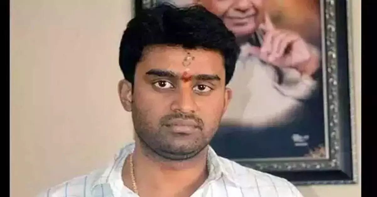 ಸೂರಜ್ ರೇವಣ್ಣ ವಿರುದ್ಧದ ಅಸಹಜ ಲೈಂಗಿಕ ದೌರ್ಜನ್ಯ ಆರೋಪ ಪ್ರಕರಣದಲ್ಲಿ ‘ಬಿ ರಿಪೋರ್ಟ್’ ಸಲ್ಲಿಕೆ ಸೂರಜ್ ರೇವಣ್ಣ ವಿರುದ್ಧದ ಅಸಹಜ ಲೈಂಗಿಕ ದೌರ್ಜನ್ಯ ಆರೋಪ ಪ್ರಕರಣದಲ್ಲಿ ‘ಬಿ ರಿಪೋರ್ಟ್’ ಸಲ್ಲಿಕೆ