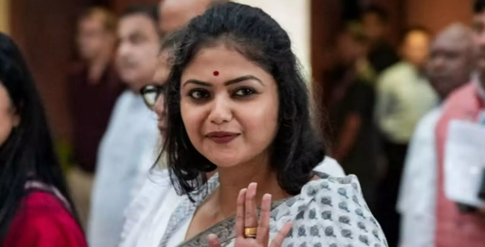 West Bengal | ನೈಜ ಮೈತ್ರಿ’ಯಾದರೆ ಬಲವಾದ ಸಂದೇಶ ರವಾನೆ: TMC–ಕಾಂಗ್ರೆಸ್ ಮೈತ್ರಿಗೆ ಬಂಡಾಯ ಸಂಸದೆ ಸಾಯೋನಿ ಘೋಷ್ ಬೆಂಬಲ West Bengal | ನೈಜ ಮೈತ್ರಿ’ಯಾದರೆ ಬಲವಾದ ಸಂದೇಶ ರವಾನೆ: TMC–ಕಾಂಗ್ರೆಸ್ ಮೈತ್ರಿಗೆ ಬಂಡಾಯ ಸಂಸದೆ ಸಾಯೋನಿ ಘೋಷ್ ಬೆಂಬಲ