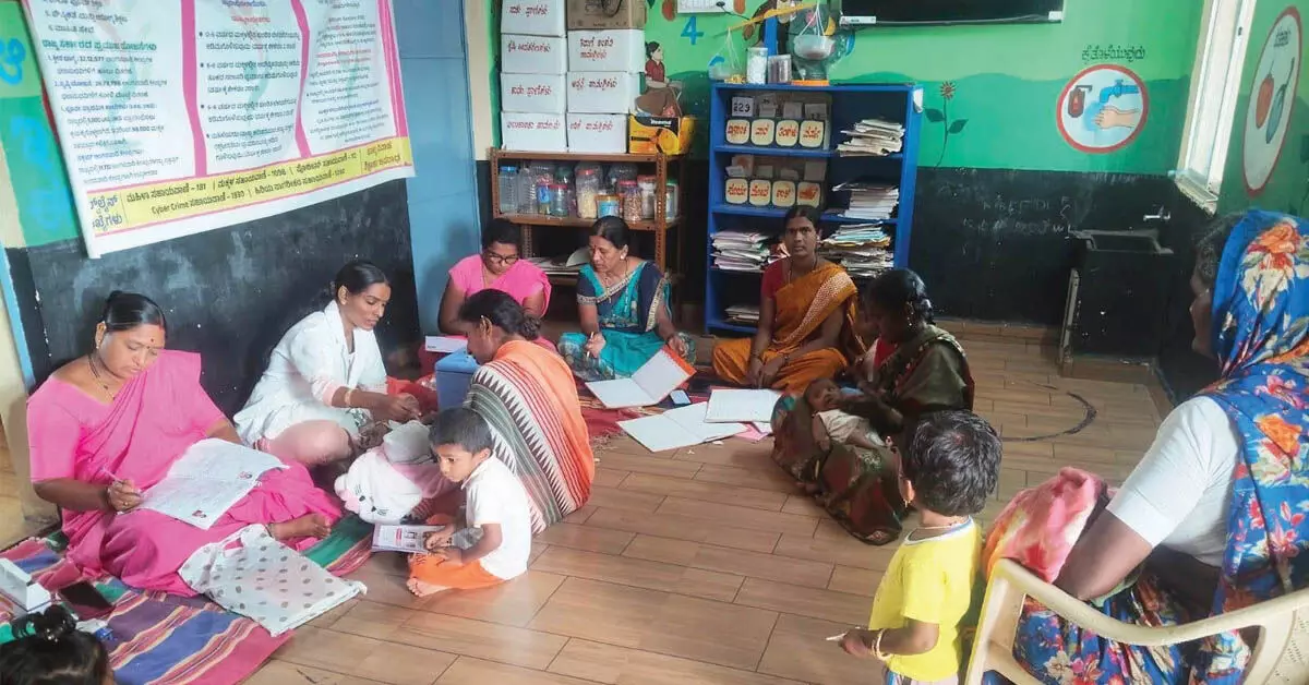 ಅಂಗನವಾಡಿ ಮಕ್ಕಳ ತಟ್ಟೆಯಲ್ಲಿ ಪೌಷ್ಟಿಕಾಂಶಕ್ಕೆ ಬರ ಅಂಗನವಾಡಿ ಮಕ್ಕಳ ತಟ್ಟೆಯಲ್ಲಿ ಪೌಷ್ಟಿಕಾಂಶಕ್ಕೆ ಬರ