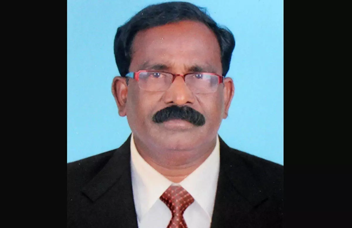 ನೀಲಿ ಶಾಲಿನ ಬಗ್ಗೆ ಹಗುರವಾಗಿ ಮಾತನಾಡಿದರೆ ತಕ್ಕ ಉತ್ತರ: ಪ್ರತಾಪ್ ಸಿಂಹಗೆ ದಸಂಸ ಮುಖಂಡ ಸುಂದರ್ ಮಾಸ್ತರ್ ಎಚ್ಚರಿಕೆ ನೀಲಿ ಶಾಲಿನ ಬಗ್ಗೆ ಹಗುರವಾಗಿ ಮಾತನಾಡಿದರೆ ತಕ್ಕ ಉತ್ತರ: ಪ್ರತಾಪ್ ಸಿಂಹಗೆ ದಸಂಸ ಮುಖಂಡ ಸುಂದರ್ ಮಾಸ್ತರ್ ಎಚ್ಚರಿಕೆ