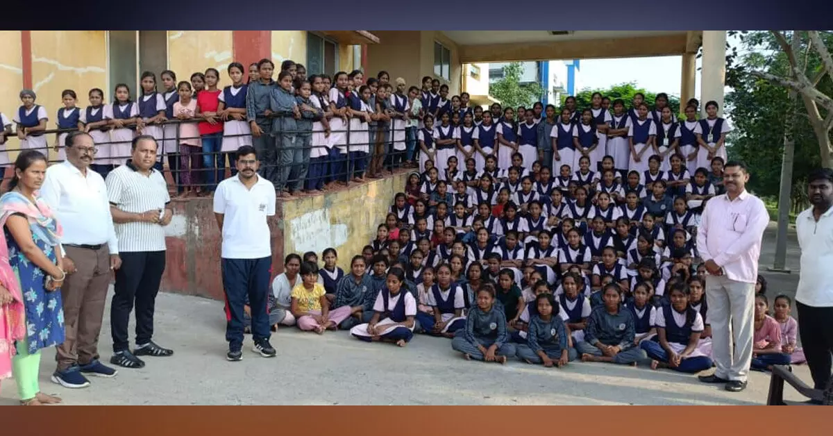 Aurad | ವಿವಿಧೆಡೆ ಜಿಪಂ ಸಿಇಒ ದಿಢೀರ್ ಭೇಟಿ : ವಿವಿಧ ಕಾಮಗಾರಿಗಳ ಪರಿಶೀಲನೆ Aurad | ವಿವಿಧೆಡೆ ಜಿಪಂ ಸಿಇಒ ದಿಢೀರ್ ಭೇಟಿ : ವಿವಿಧ ಕಾಮಗಾರಿಗಳ ಪರಿಶೀಲನೆ