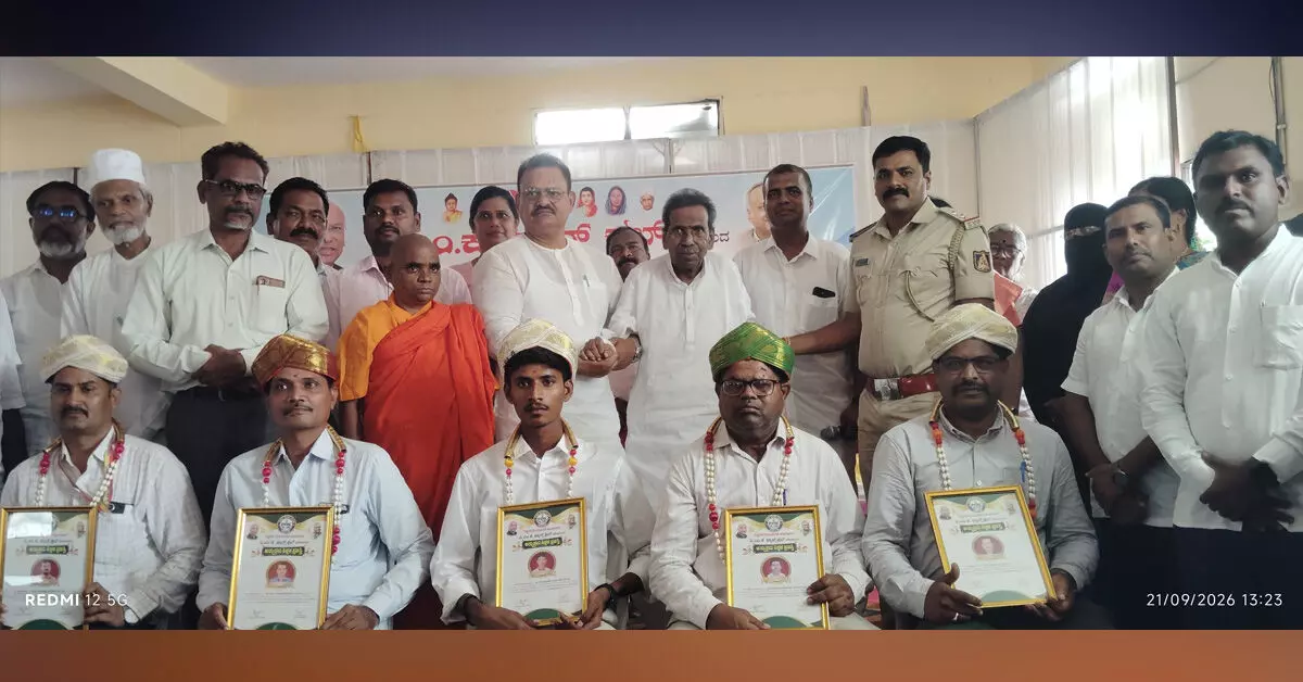ವಾಡಿ | ಅತ್ಯುತ್ತಮ ನಾಗರೀಕರನ್ನು ಸೃಷ್ಠಿಸುವ ಶಕ್ತಿ ಶಿಕ್ಷಕರಿಗಿದೆ : ಸಾಹೇಬ್ ವಾಡಿ | ಅತ್ಯುತ್ತಮ ನಾಗರೀಕರನ್ನು ಸೃಷ್ಠಿಸುವ ಶಕ್ತಿ ಶಿಕ್ಷಕರಿಗಿದೆ : ಸಾಹೇಬ್