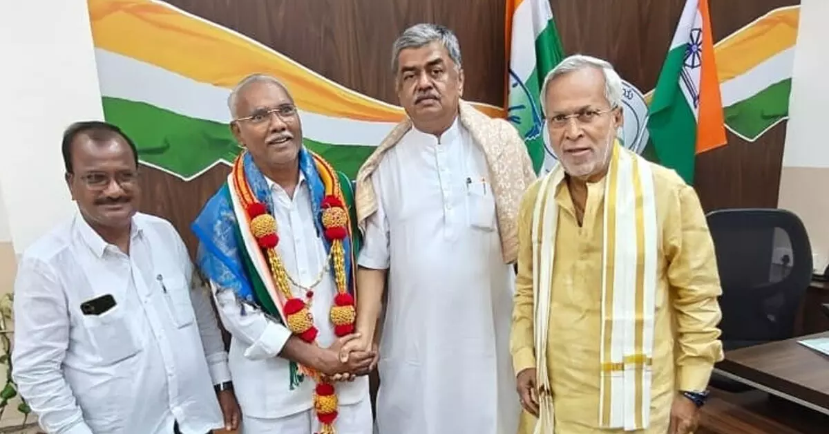 ಜೆಡಿಎಸ್ ಮುಖಂಡ ಡಾ.ಮುಹಮ್ಮದ್ ಶಫಿ ಕಾಂಗ್ರೆಸ್ ಸೇರ್ಪಡೆ ಜೆಡಿಎಸ್ ಮುಖಂಡ ಡಾ.ಮುಹಮ್ಮದ್ ಶಫಿ ಕಾಂಗ್ರೆಸ್ ಸೇರ್ಪಡೆ