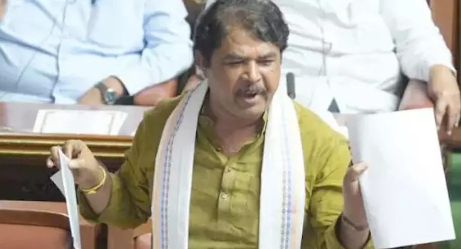 ರೈತರ ಬೆಳೆ ಸಾಲ ಮನ್ನಾ ಮಾಡುವಂತೆ ವಿಪಕ್ಷ ನಾಯಕ ಅಶೋಕ್ ಆಗ್ರಹ ರೈತರ ಬೆಳೆ ಸಾಲ ಮನ್ನಾ ಮಾಡುವಂತೆ ವಿಪಕ್ಷ ನಾಯಕ ಅಶೋಕ್ ಆಗ್ರಹ