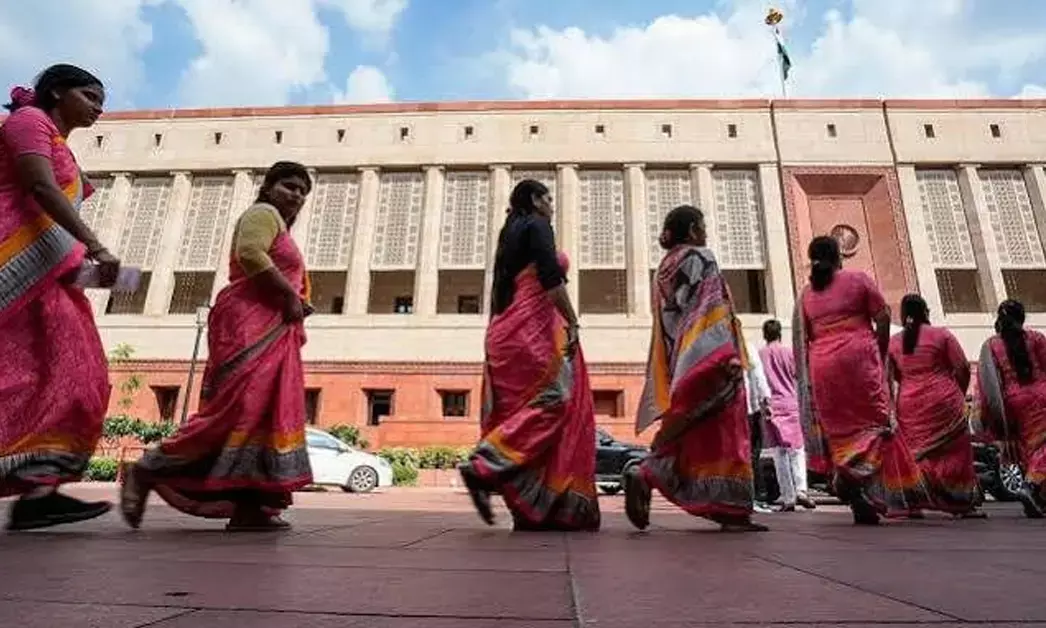 ನವರಾತ್ರಿ ವಿಶೇಷ ಅಧಿವೇಶನ? : ಸಂಸತ್ತಿನ ಅಜೆಂಡಾದಲ್ಲಿ ಮಹಿಳಾ ಮೀಸಲಾತಿ ಪ್ರಸ್ತಾವ ಸೇರ್ಪಡೆ ಸಾಧ್ಯತೆ
