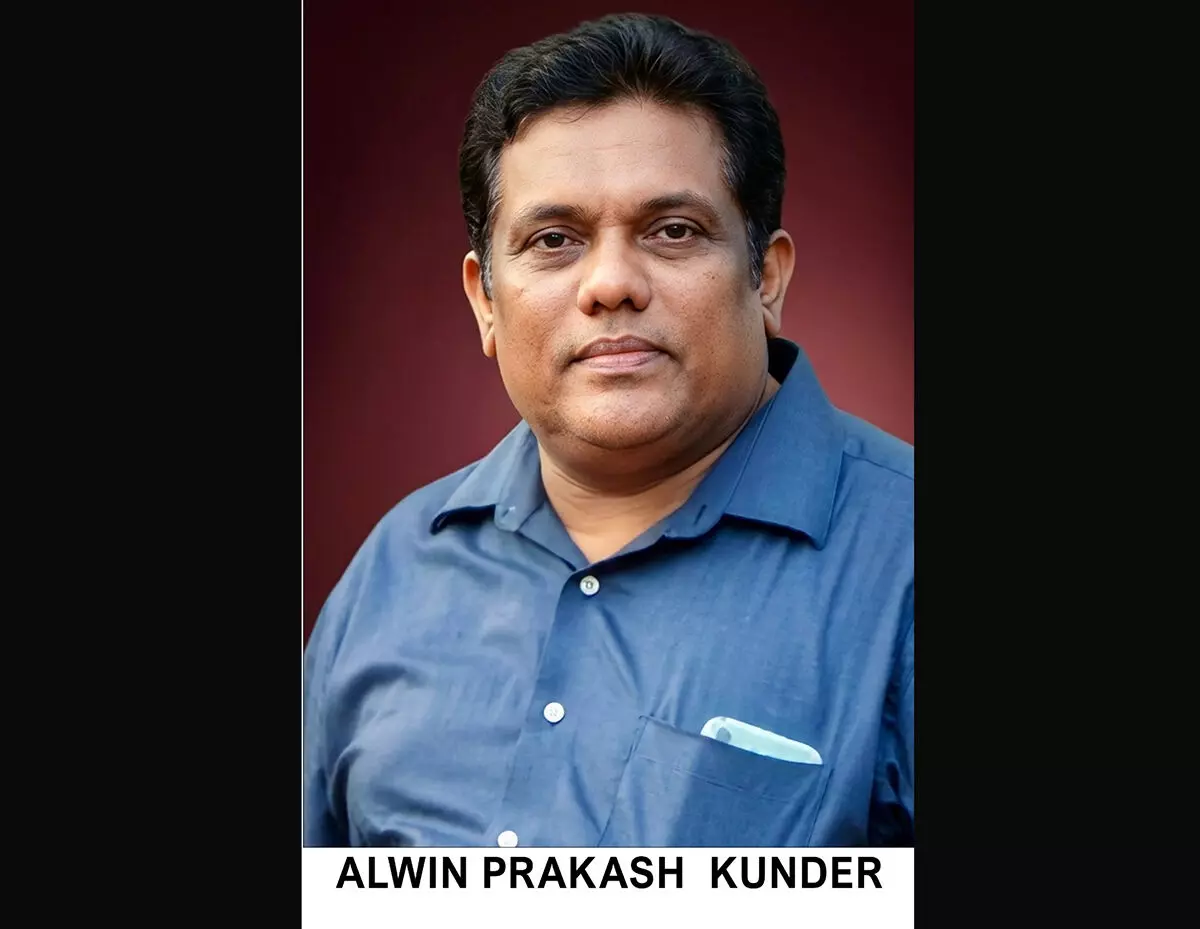 ವಾರಕ್ಕೊಮೆಯಾದರೂ ಕರೆ ಮಾಡುತ್ತಿದ್ದರೂ ಯಾವುದೇ ಸಮಸ್ಯೆ ಹೇಳಿಕೊಂಡಿಲ್ಲ: ಸಹೋದರನ ಪ್ರತಿಕ್ರಿಯೆ ವಾರಕ್ಕೊಮೆಯಾದರೂ ಕರೆ ಮಾಡುತ್ತಿದ್ದರೂ ಯಾವುದೇ ಸಮಸ್ಯೆ ಹೇಳಿಕೊಂಡಿಲ್ಲ: ಸಹೋದರನ ಪ್ರತಿಕ್ರಿಯೆ