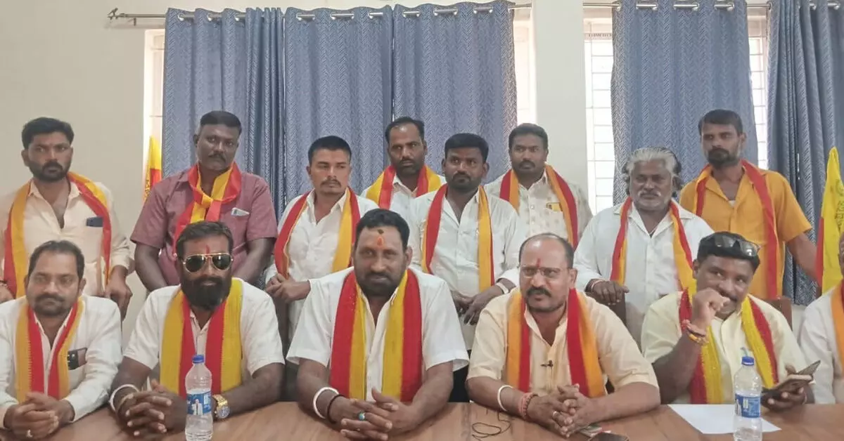 ಬಂದ್ ಆಗಿದ್ದ ಕೆಮಿಕಲ್ ಫ್ಯಾಕ್ಟರಿಗಳು ಮತ್ತೆ ಕಾರ್ಯಾರಂಭ ಆರೋಪ : ಹುಮನಾಬಾದ್ ಬಂದ್ ಎಚ್ಚರಿಕೆ ಬಂದ್ ಆಗಿದ್ದ ಕೆಮಿಕಲ್ ಫ್ಯಾಕ್ಟರಿಗಳು ಮತ್ತೆ ಕಾರ್ಯಾರಂಭ ಆರೋಪ : ಹುಮನಾಬಾದ್ ಬಂದ್ ಎಚ್ಚರಿಕೆ