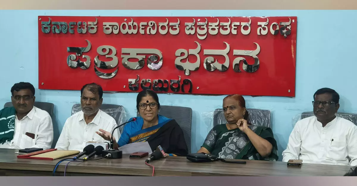 Kalaburagi | 371ಜೆ ಅನುದಾನವನ್ನು ಸಾರ್ವಜನಿಕ ವಲಯದ ಅಭಿವೃದ್ಧಿಗೆ ಬಳಸಬೇಕು : ಕೆ.ನೀಲಾ Kalaburagi | 371ಜೆ ಅನುದಾನವನ್ನು ಸಾರ್ವಜನಿಕ ವಲಯದ ಅಭಿವೃದ್ಧಿಗೆ ಬಳಸಬೇಕು : ಕೆ.ನೀಲಾ
