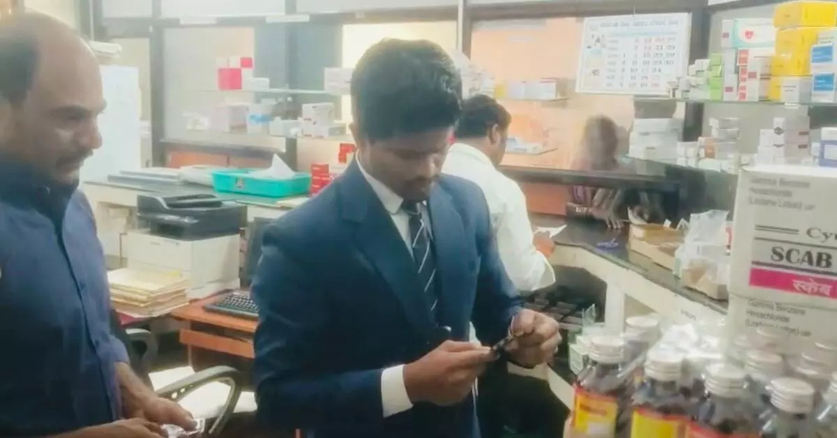 ಕನಕಗಿರಿ ಸಮುದಾಯ ಆರೋಗ್ಯ ಕೇಂದ್ರಕ್ಕೆ ನ್ಯಾಯಾಧೀಶರ ದಿಢೀರ್ ಭೇಟಿ, ಪರಿಶೀಲನೆ ಕನಕಗಿರಿ ಸಮುದಾಯ ಆರೋಗ್ಯ ಕೇಂದ್ರಕ್ಕೆ ನ್ಯಾಯಾಧೀಶರ ದಿಢೀರ್ ಭೇಟಿ, ಪರಿಶೀಲನೆ