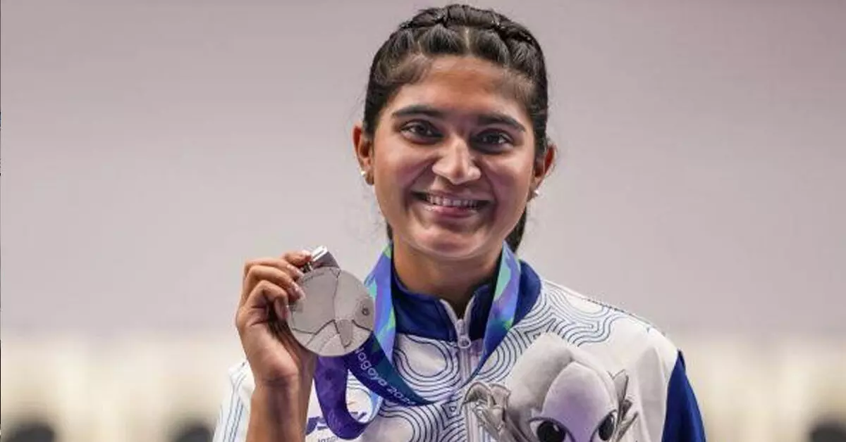 Asian Games | ಮಹಿಳೆಯರ 25 ಮೀ. ಪಿಸ್ತೂಲ್ನಲ್ಲಿ ಇಶಾ ಸಿಂಗ್ಗೆ ಬೆಳ್ಳಿ Asian Games | ಮಹಿಳೆಯರ 25 ಮೀ. ಪಿಸ್ತೂಲ್ನಲ್ಲಿ ಇಶಾ ಸಿಂಗ್ಗೆ ಬೆಳ್ಳಿ