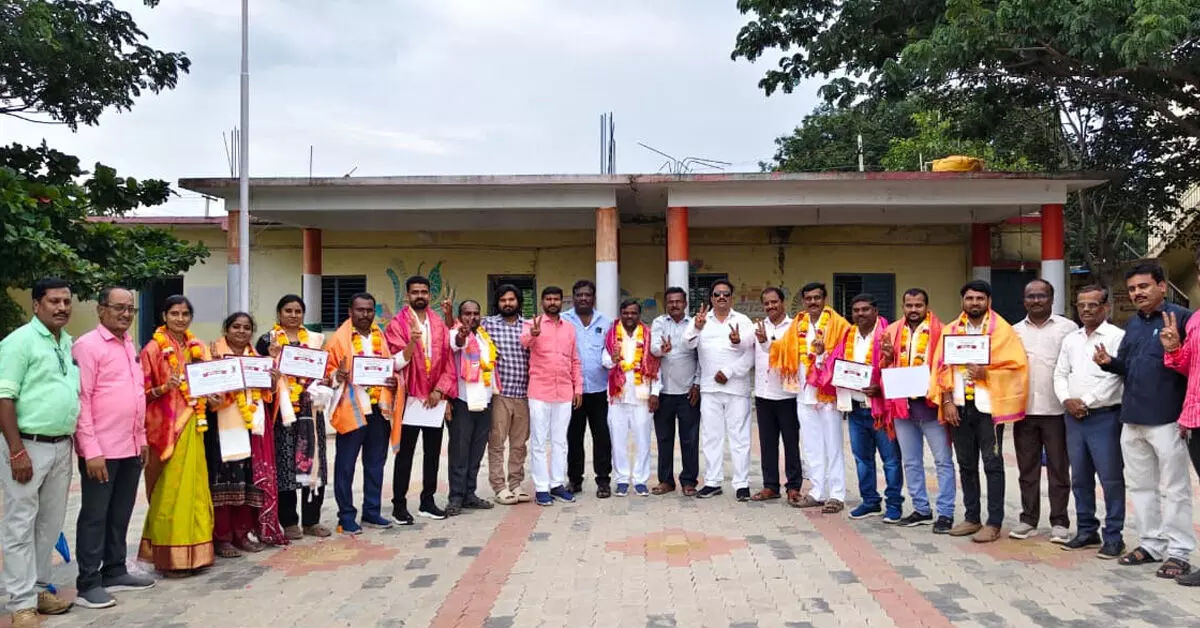 ಕಾಳಗಿ ತಾಲೂಕು ಪದವೀಧರ ಶಿಕ್ಷಕರ ಸಂಘದ ಅಧ್ಯಕ್ಷರಾಗಿ ದೇವೇಂದ್ರ ಓಕಳಿ ಅವಿರೋಧ ಆಯ್ಕೆ ಕಾಳಗಿ ತಾಲೂಕು ಪದವೀಧರ ಶಿಕ್ಷಕರ ಸಂಘದ ಅಧ್ಯಕ್ಷರಾಗಿ ದೇವೇಂದ್ರ ಓಕಳಿ ಅವಿರೋಧ ಆಯ್ಕೆ