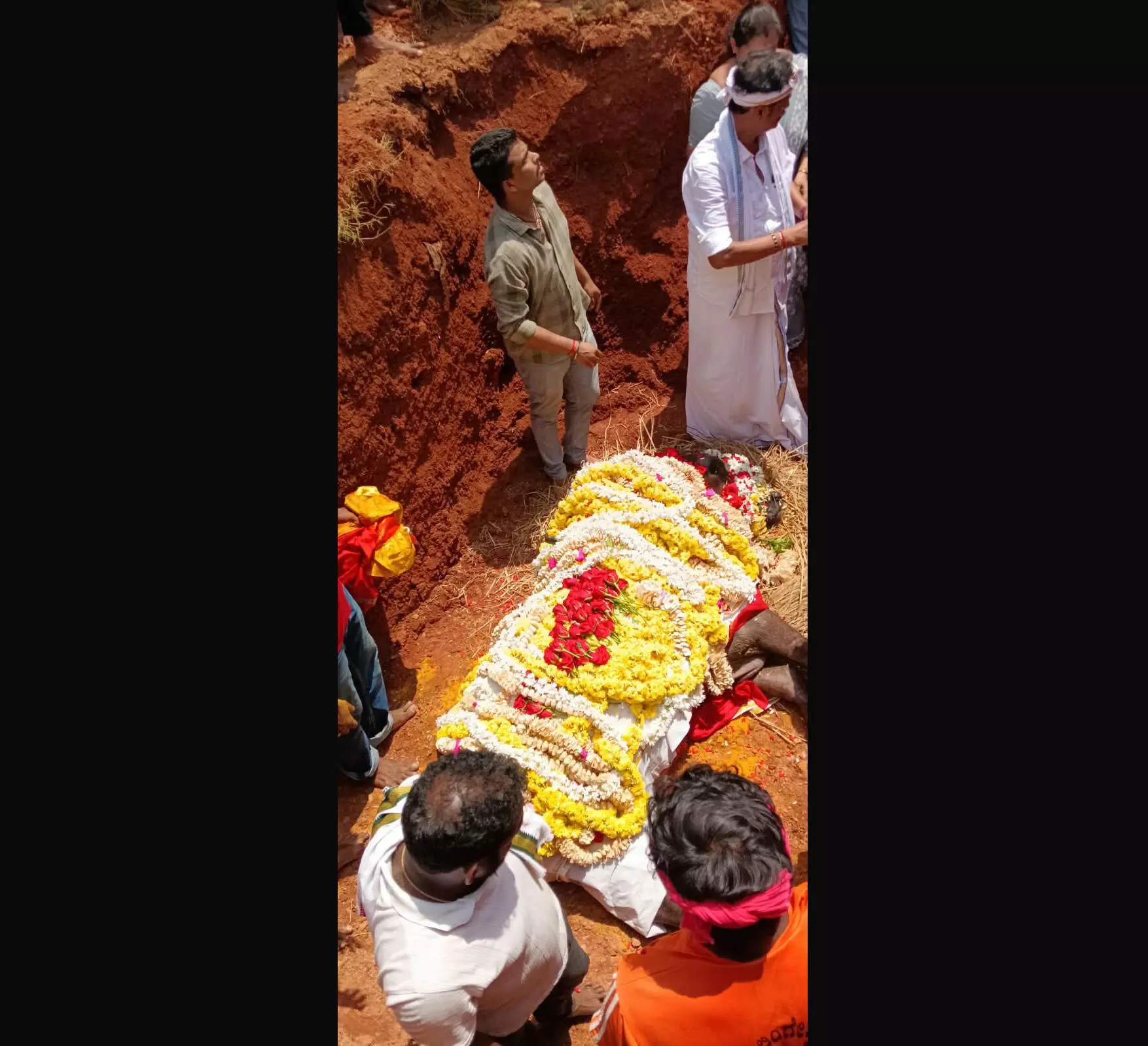 ಕಂಬಳ ಅಂಗಳದ ಕೋಣ ನಂದಳಿಕೆ ಪಾಂಡು ಇನ್ನಿಲ್ಲ ಕಂಬಳ ಅಂಗಳದ ಕೋಣ ನಂದಳಿಕೆ ಪಾಂಡು ಇನ್ನಿಲ್ಲ